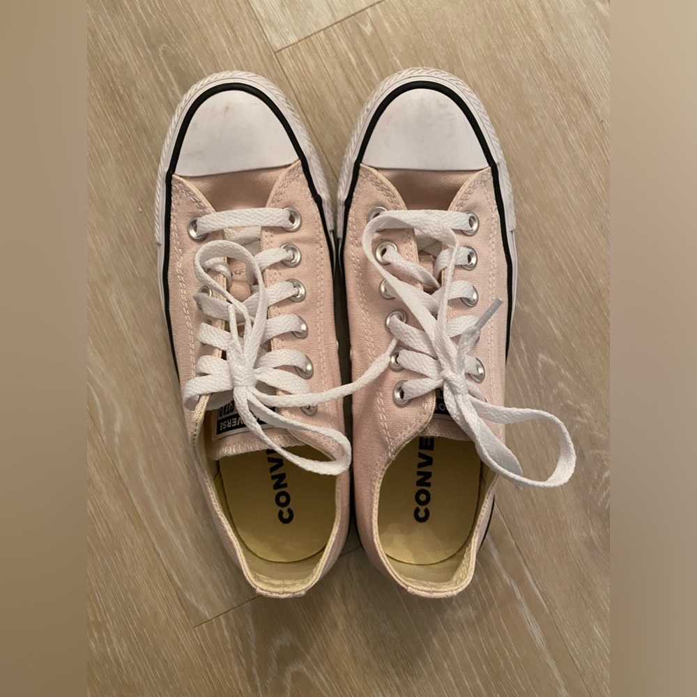 6.5 women Converse Chuck Taylor